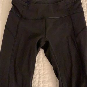 Women’s Lululemon workout pants